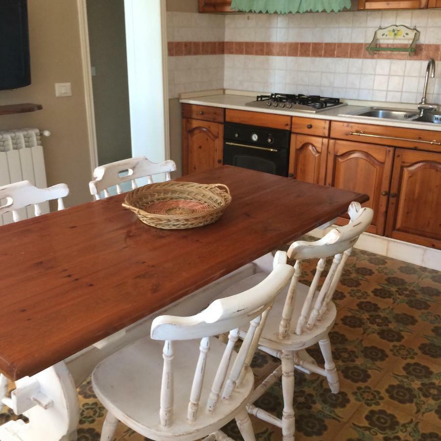 Villa L'Ottagono Con Cucina Parcheggio Privato Telecamerizzato E Wifi Gioia Del Colle Extérieur photo