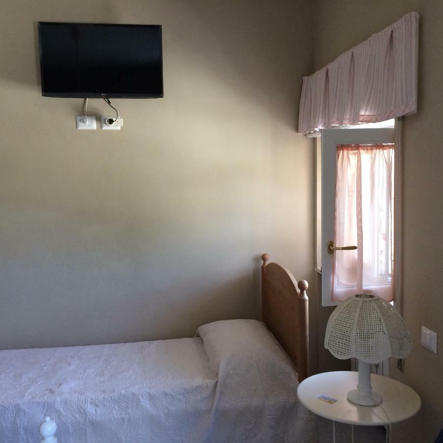 Villa L'Ottagono Con Cucina Parcheggio Privato Telecamerizzato E Wifi Gioia Del Colle Extérieur photo