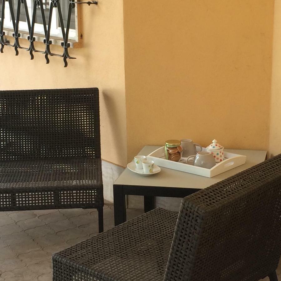 Villa L'Ottagono Con Cucina Parcheggio Privato Telecamerizzato E Wifi Gioia Del Colle Extérieur photo