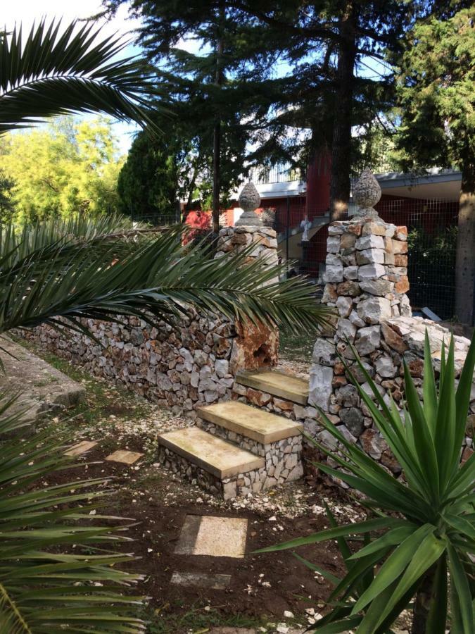 Villa L'Ottagono Con Cucina Parcheggio Privato Telecamerizzato E Wifi Gioia Del Colle Extérieur photo