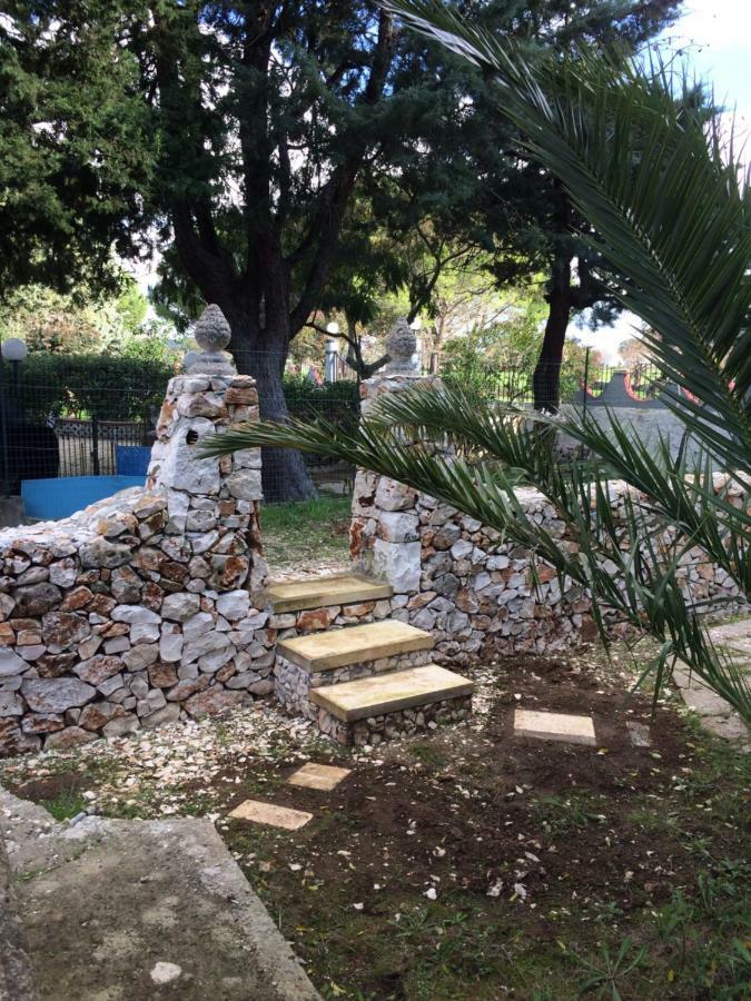Villa L'Ottagono Con Cucina Parcheggio Privato Telecamerizzato E Wifi Gioia Del Colle Extérieur photo